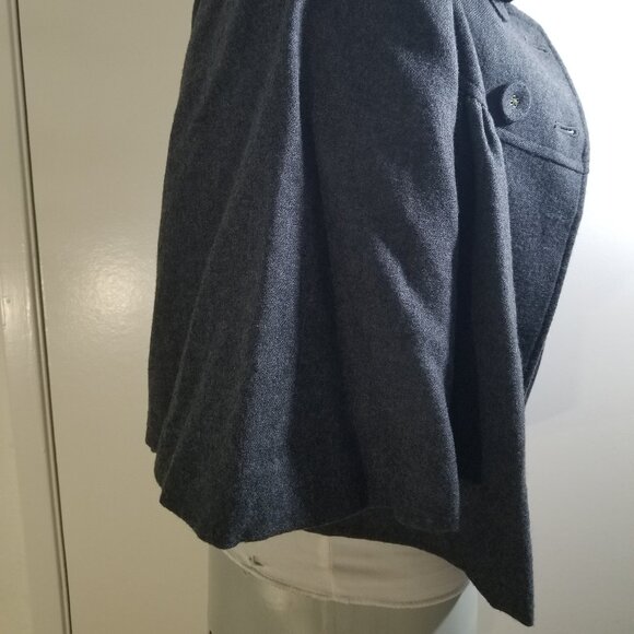 CO-OP Barneys New York Cape in gray, size XS - Picture 5 of 11